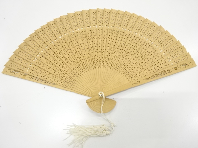 JAPANESE KIMONO / ANTIQUE SANDALWOOD FAN